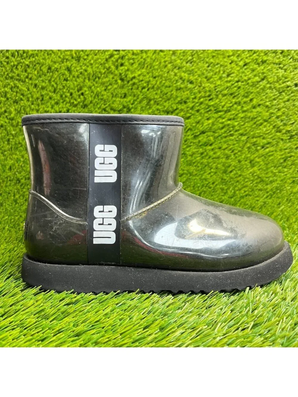UGG Classic Clear Mini II Girls Size 5Y Black Casual Waterproof Ankle Rain Boots